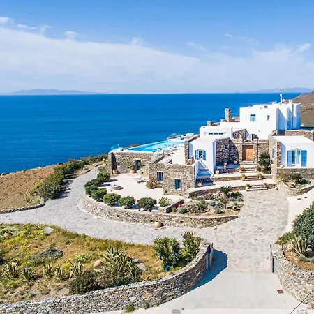 White Shell Villa *